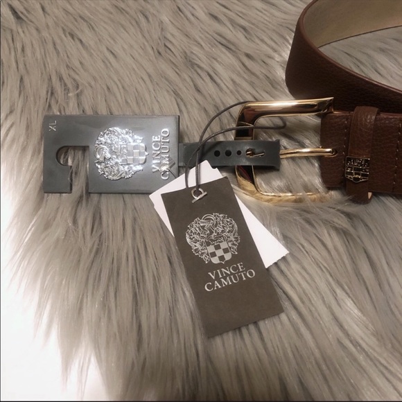 ❌SOLD❌ Vince Camuto | Signature Logo Belt Bag - Picture 4 of 11